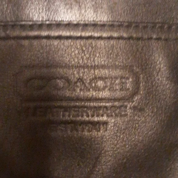 black coach shoulder bag - Picture 5 of 9